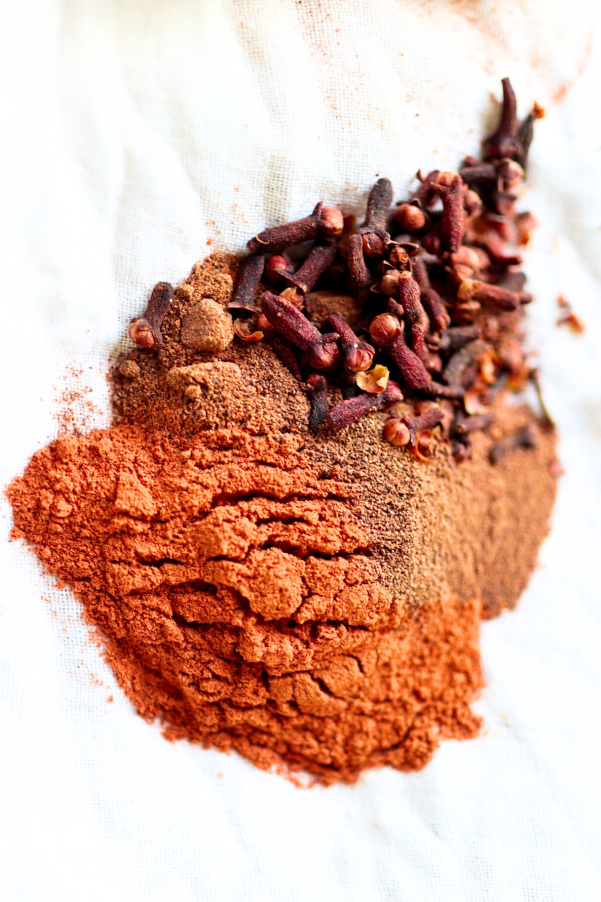 spices for making blackberry cordial