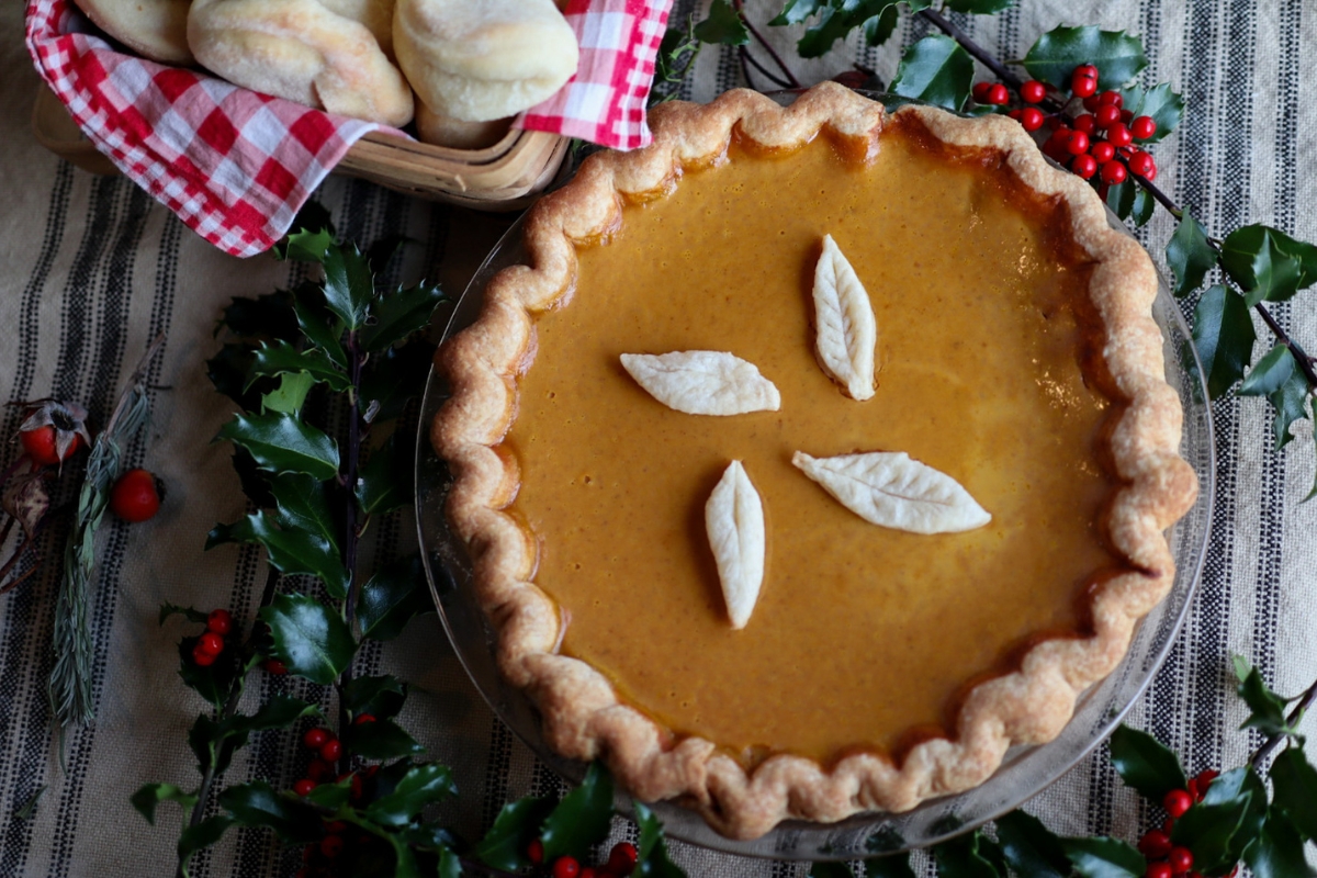an old fashioned pumpkin pie