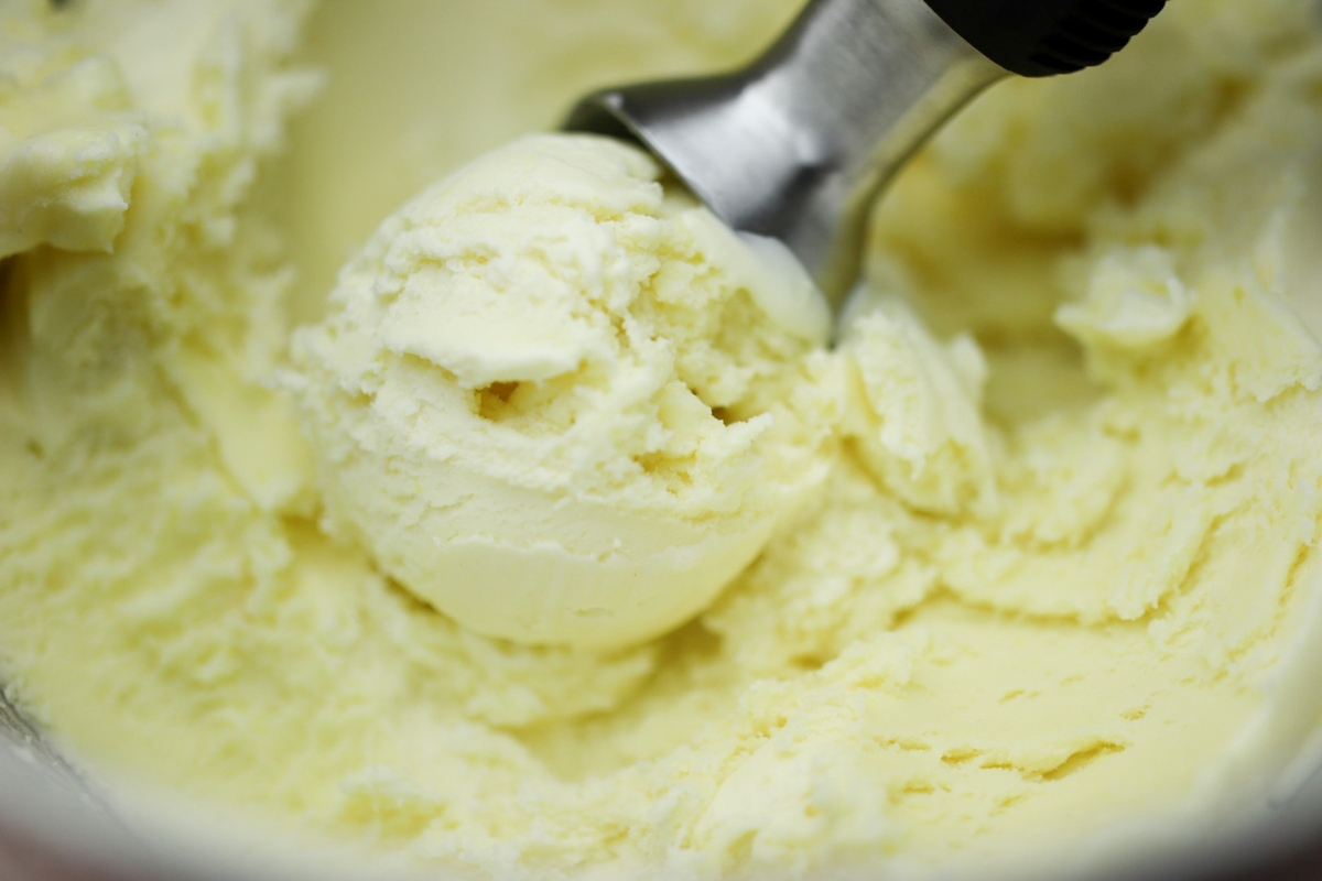 a bowl of ice cream from an 1800s recipe