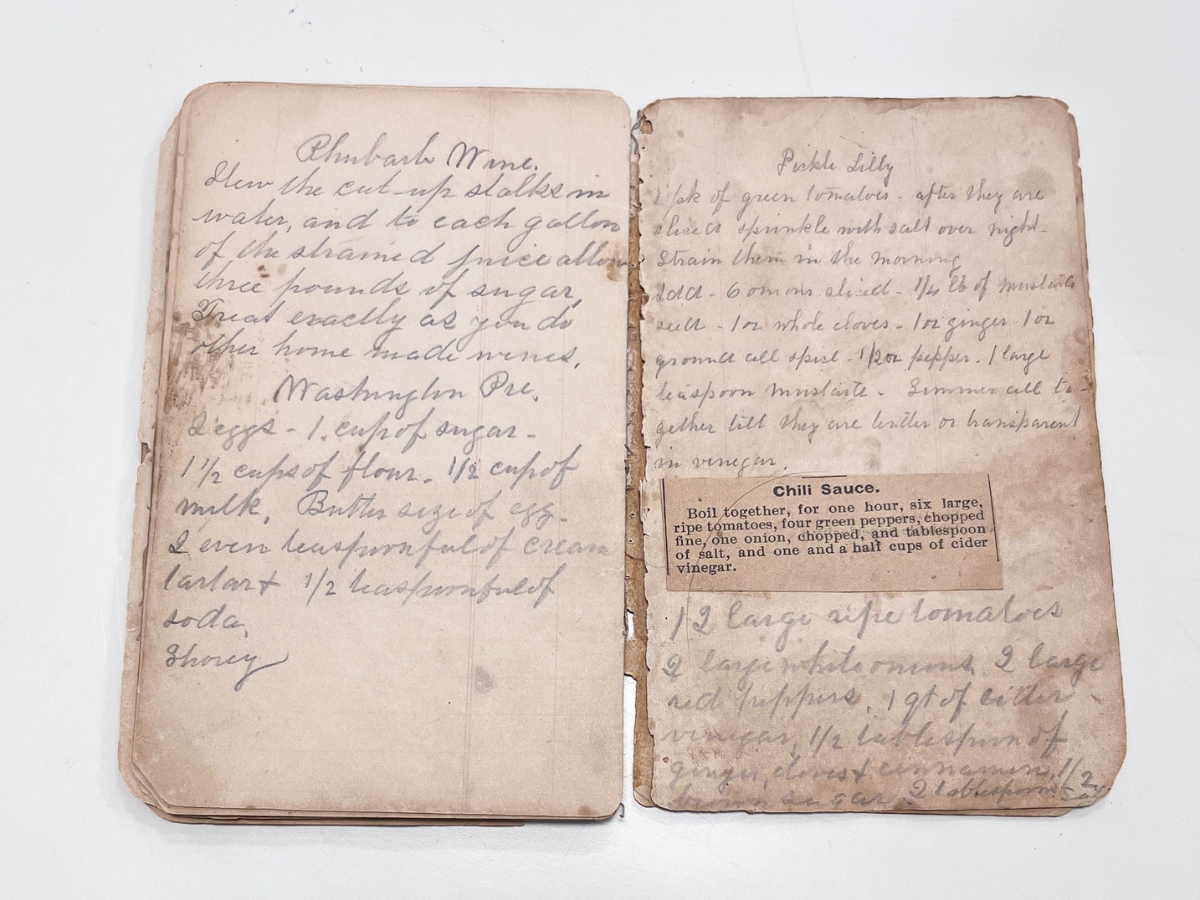 AN 1800S HANDWRITTEN RECIPE BOOK