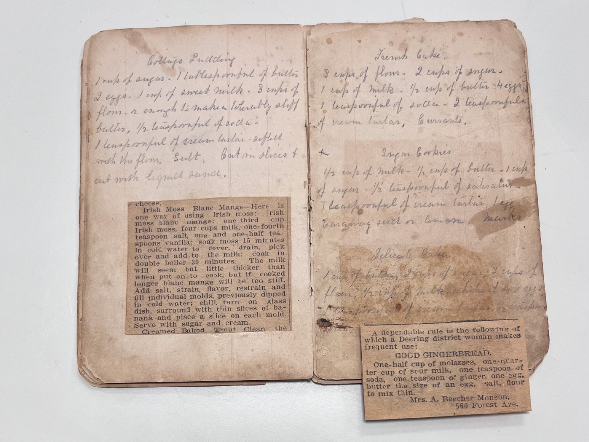 two pages of an 1800s handwritten recipe book