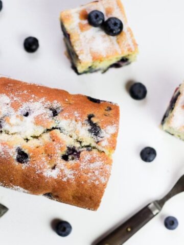 an old fashioned huckleberry cake
